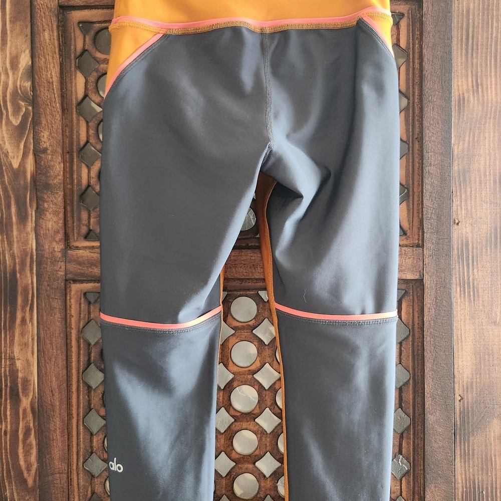 ALO Yoga Activewear Set -M - Picture 8 of 11